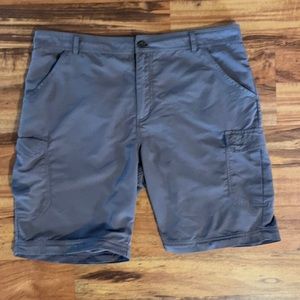 Men’s Cabelas 38x34 Shorts